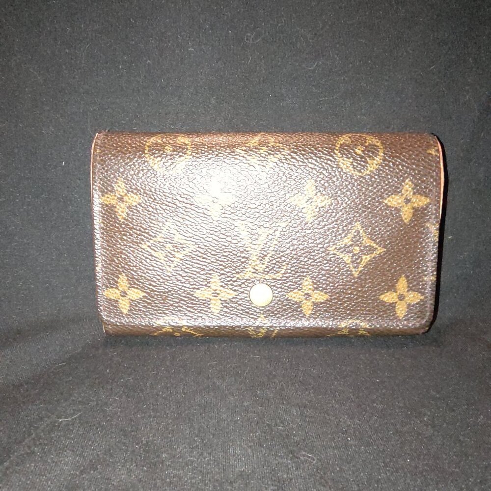 Louis Vuitton Monogram Canvas Tresor Wallet CA0949